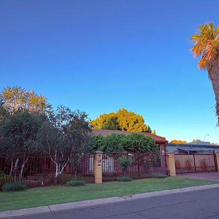 Ruresta Guesthouse Bloemfontein Buitenkant foto