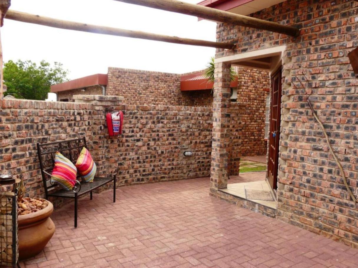 Ruresta Guesthouse Bloemfontein Buitenkant foto