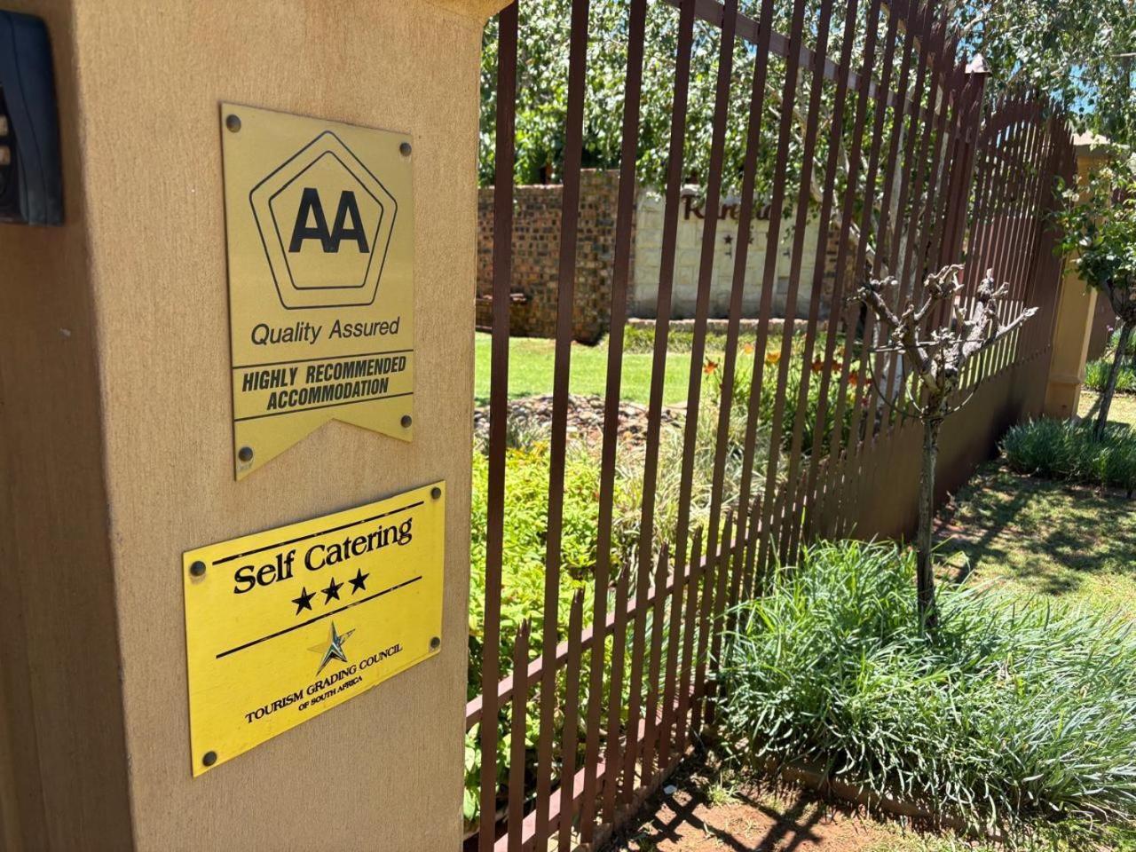 Ruresta Guesthouse Bloemfontein Buitenkant foto